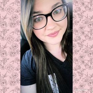 Meet your Posher, Kelli lyn